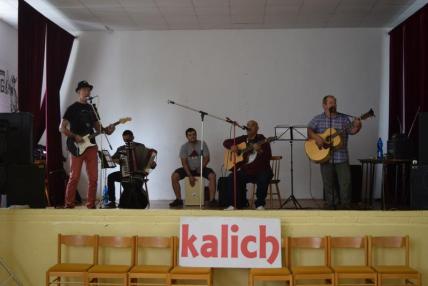 Gospel-rocková skupina Kalich z Košíc. Gospel-rocková skupina Kalich z Košíc.