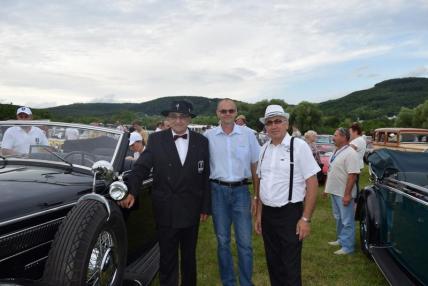 Stretnutie veterán klub rallye v Trnave pri Laborc Stretnutie veterán klub rallye v Trnave pri Laborc