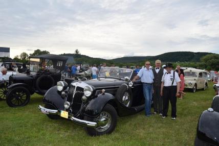 Stretnutie veterán klub rallye v Trnave pri Laborc Stretnutie veterán klub rallye v Trnave pri Laborc
