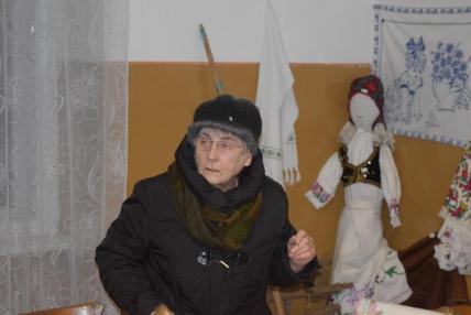 Gazdovská chyža - zakladateľka izby učiteľka A.Šam Gazdovská chyža - zakladateľka izby učiteľka A.Šam