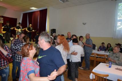 Hudobný večer v Trnave pri Laborci 12.5.2018 Hudobný večer v Trnave pri Laborci 12.5.2018